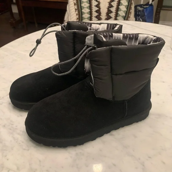 NEVER WORN Winter Ugg Boots! - Picture 5 of 5
